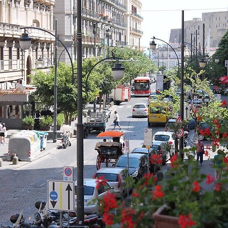 Grand Tour 4Rooms Napoli Ngoại thất bức ảnh