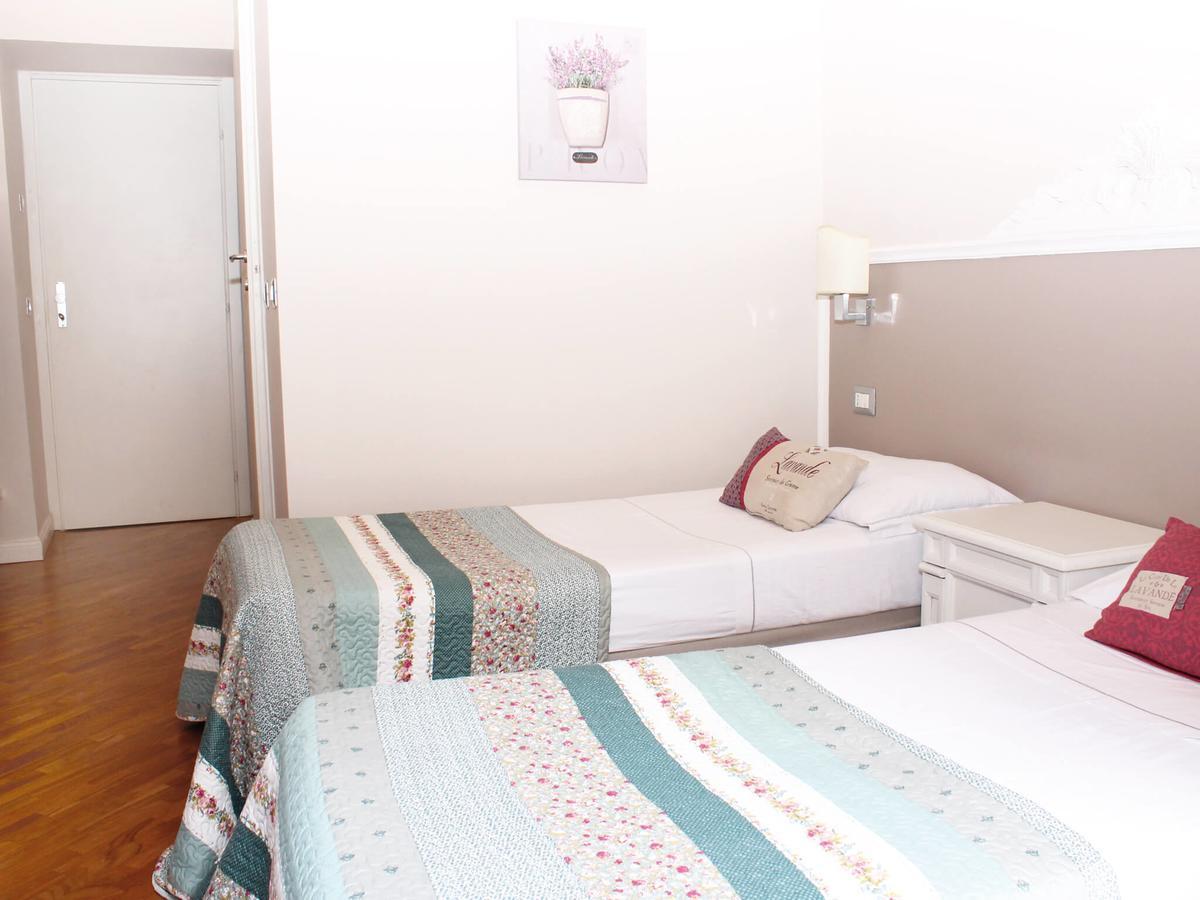 Grand Tour 4Rooms Napoli Ngoại thất bức ảnh